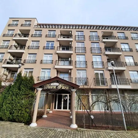 Apartment Private Apartments In Aparthotel Dawn Park *