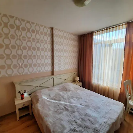 Private Apartments In Aparthotel Dawn Park Apartment Slantschew brjag